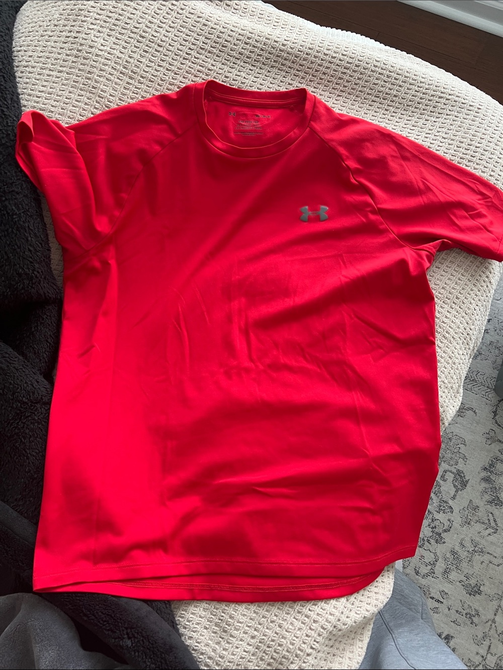 Under Armour Men’s Bright Red Short-Sleeve Performance Tee